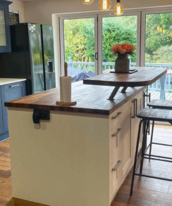 Golden Oak 14mm Enginnered Wood Floor | 1.446 Sq. M Pack Coverage