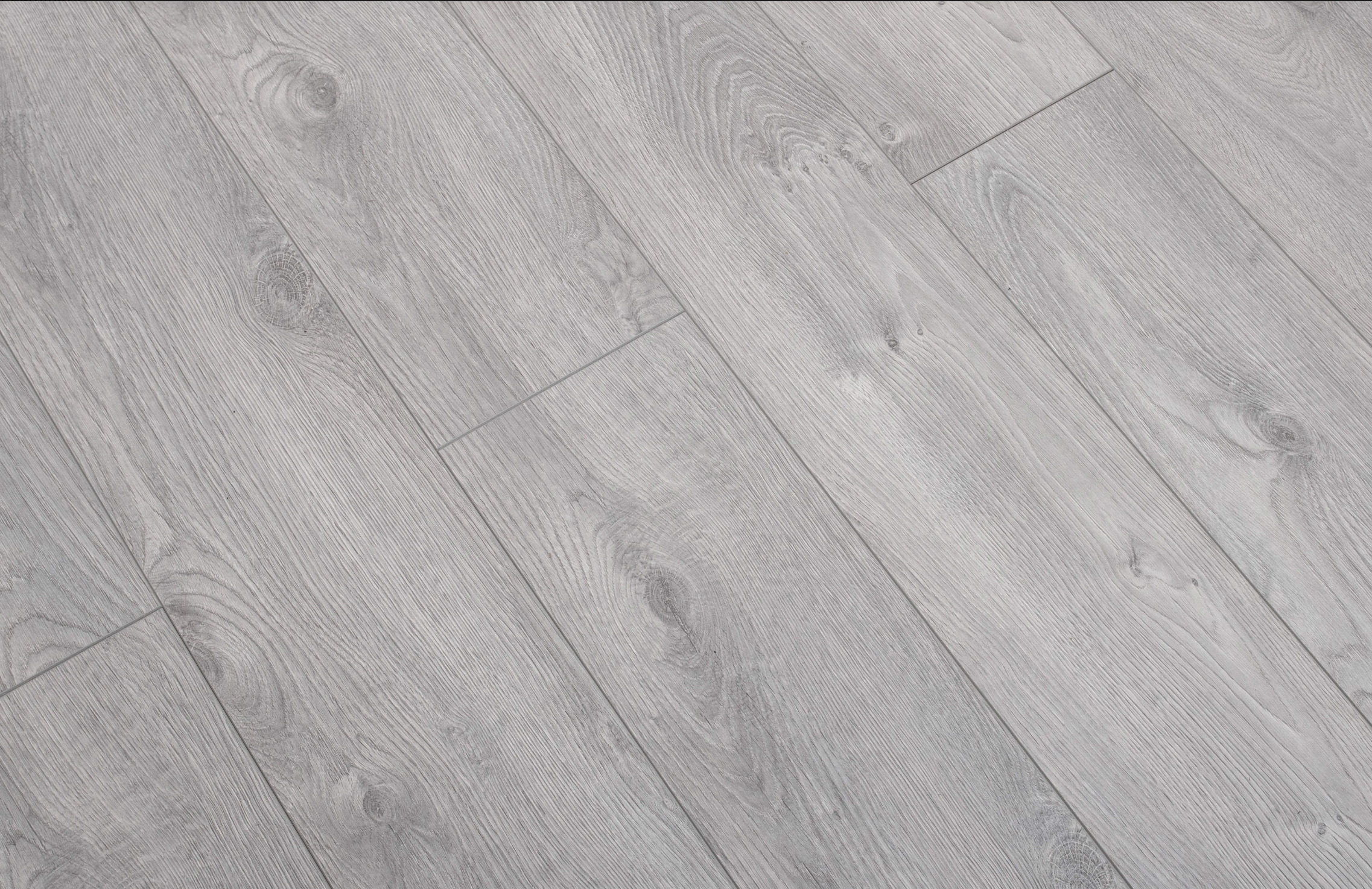 Cool Grey Oak 12mm  Laminate Floor | 1.35m² Pack Coverage
