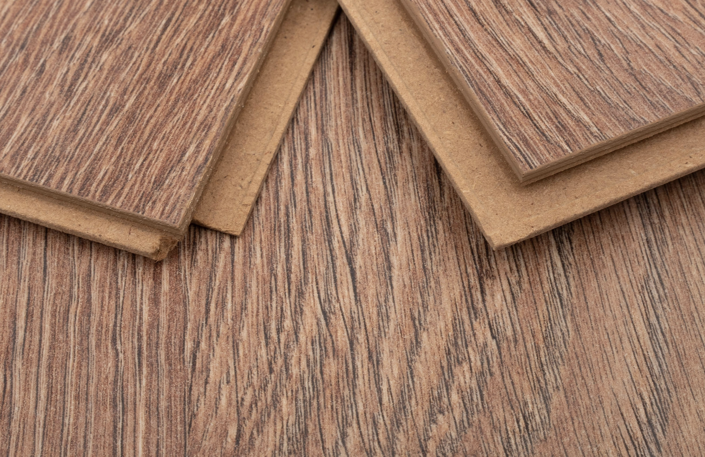 Chestnut Brown Oak 8mm Laminate Floor | 1.83m² Pack Coverage