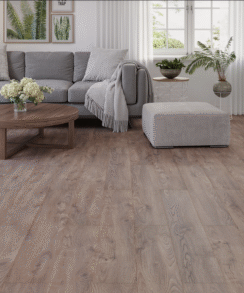 Brown Oak 12mm  Laminate Floor | 1.35m² Pack Coverage